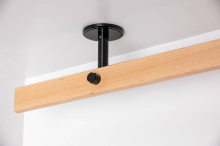 Ahorn-schwarz-Deckenhalter-scaled