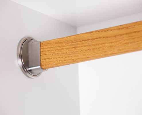 Seitenwandhalter-Eiche-Edelstahl-scaled